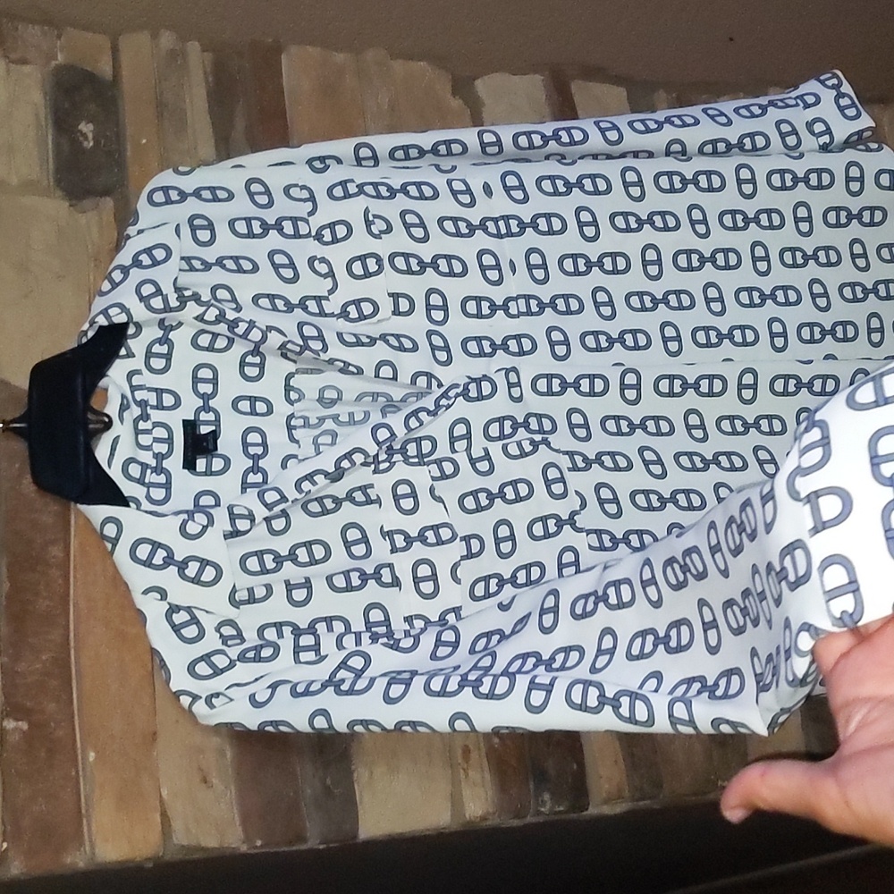 Ann Taylor White Blouse with Grey 🔗 Links Pattern